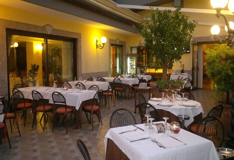 هتل Ristorante Donato
