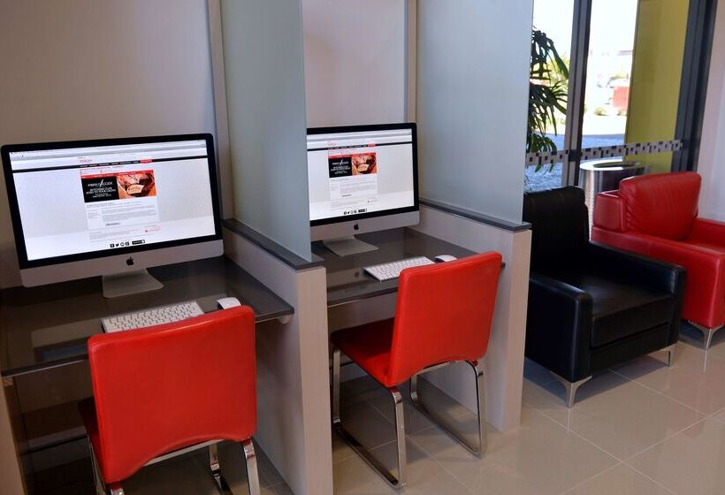 فندق Rydges Palmerston  Darwin