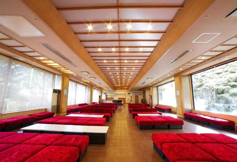 فندق Shiobara Onsen Yashio Lodge