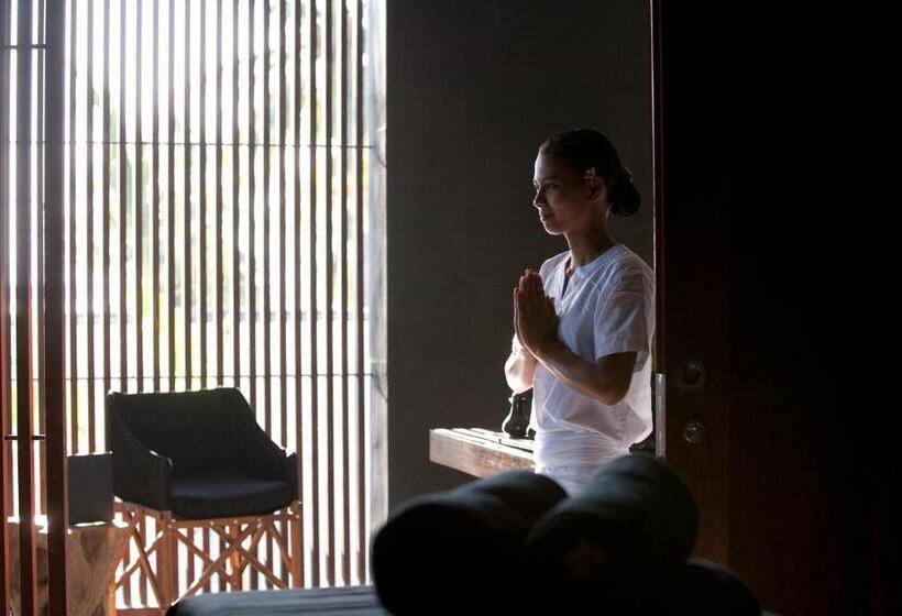 בית מלון כפרי The Lombok Lodge Suites & Private Villas