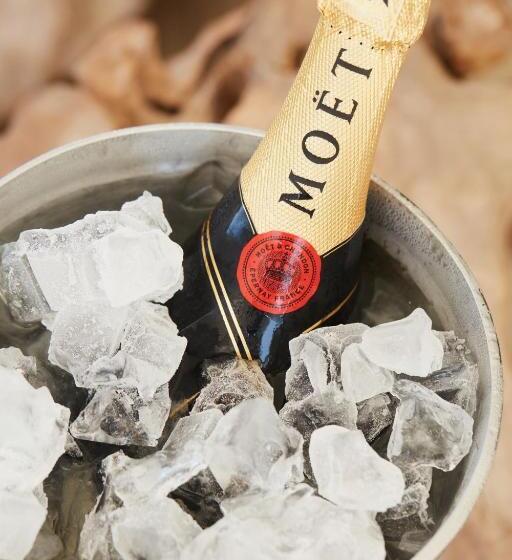 בית מלון כפרי The Lombok Lodge Suites & Private Villas