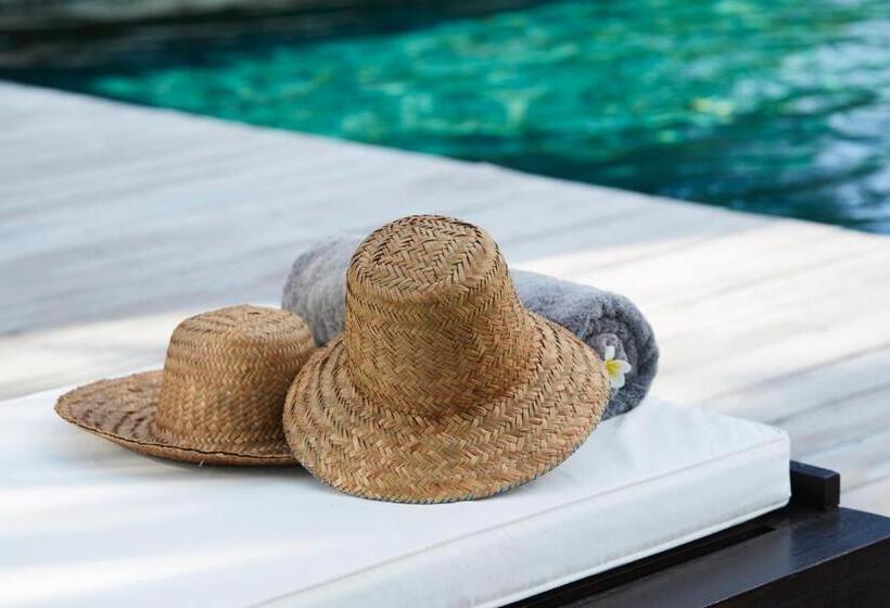 בית מלון כפרי The Lombok Lodge Suites & Private Villas