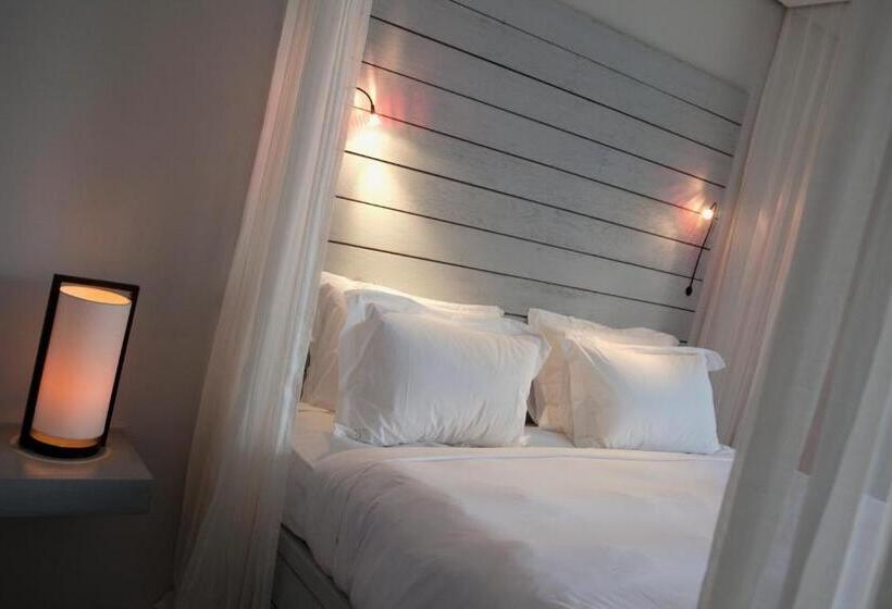 בית מלון כפרי The Lombok Lodge Suites & Private Villas