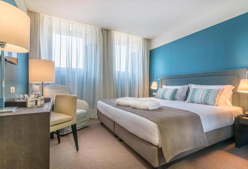 酒店 Universal Boutique