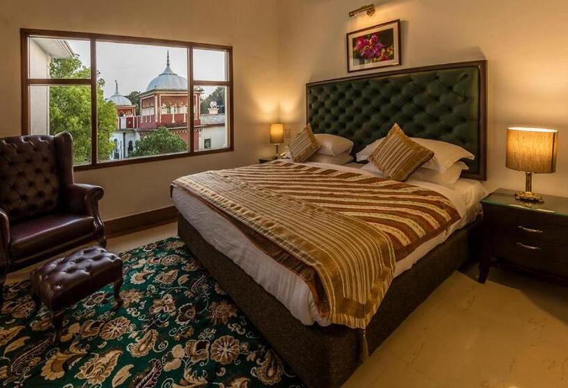 فندق Welcomheritage Judges Court