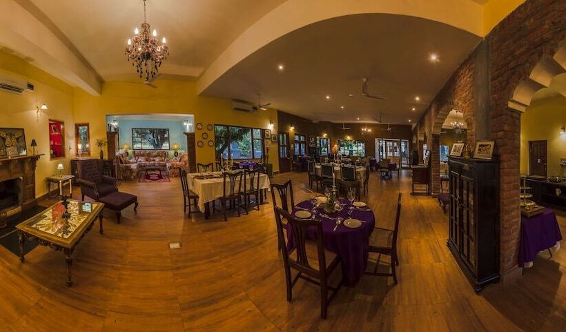 فندق Welcomheritage Judges Court