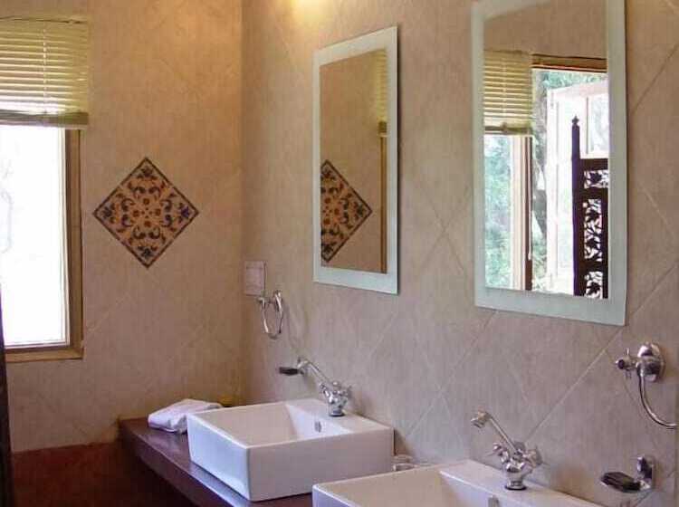 فندق Welcomheritage Judges Court