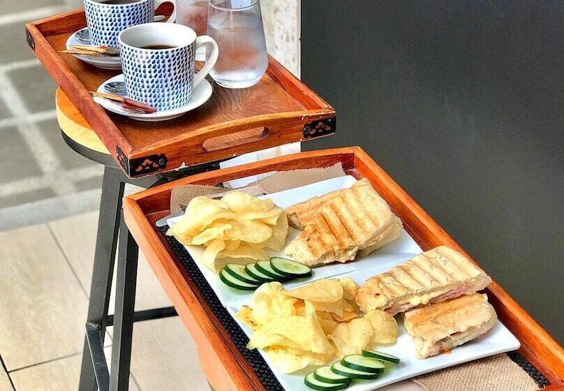 هتل Winds Boutique