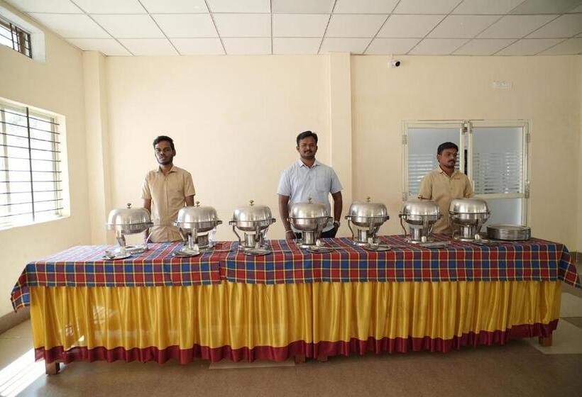 Kishkinda Heritage Resort