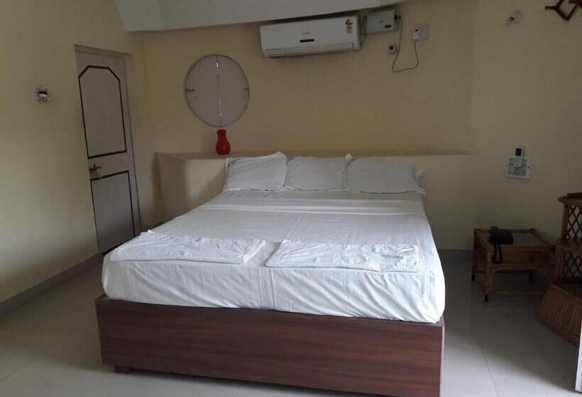 Kishkinda Heritage Resort