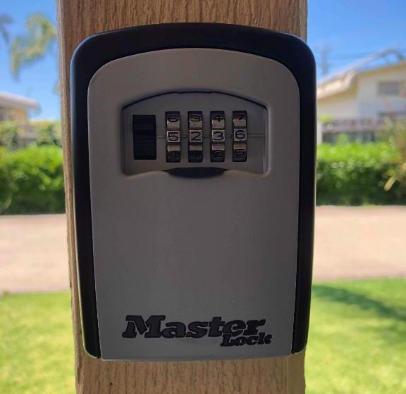 Lakes Jakaranda Holiday Units