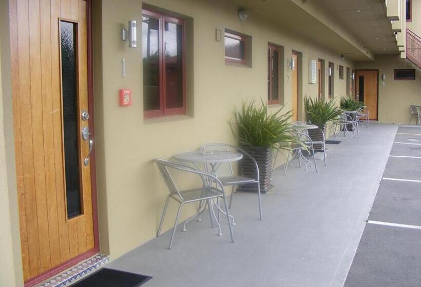 מוטל Blenheim Spa Motor Lodge