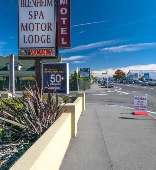 מוטל Blenheim Spa Motor Lodge
