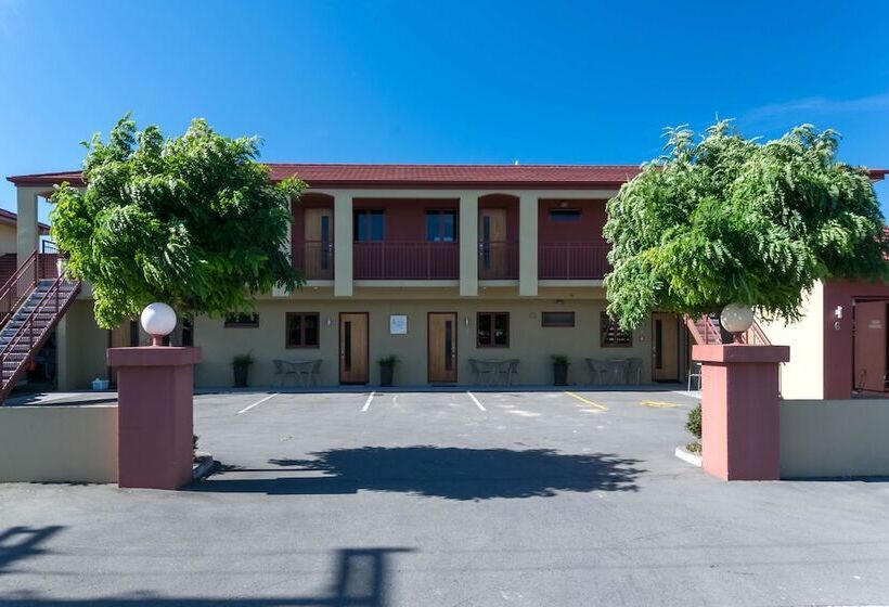 מוטל Blenheim Spa Motor Lodge