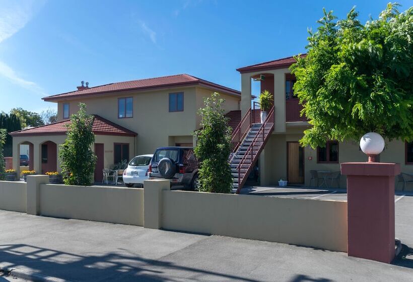 מוטל Blenheim Spa Motor Lodge