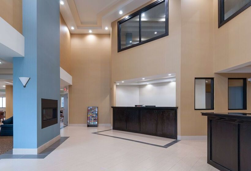 فندق على الطريق Days Inn By Wyndham Tamworth