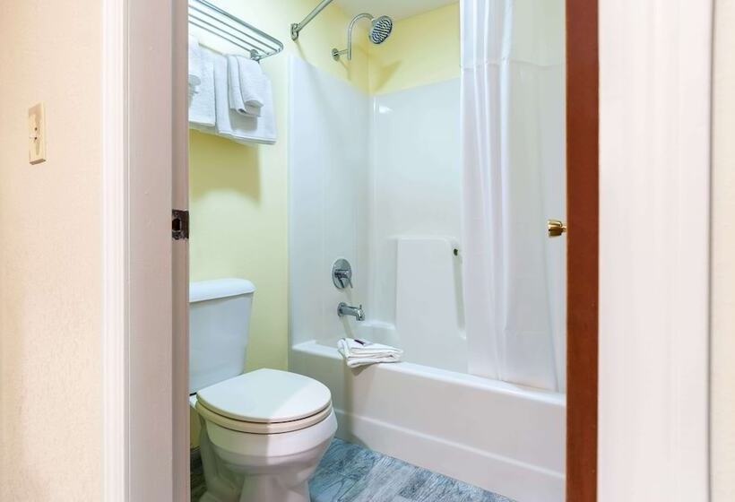 فندق على الطريق Days Inn By Wyndham Tamworth