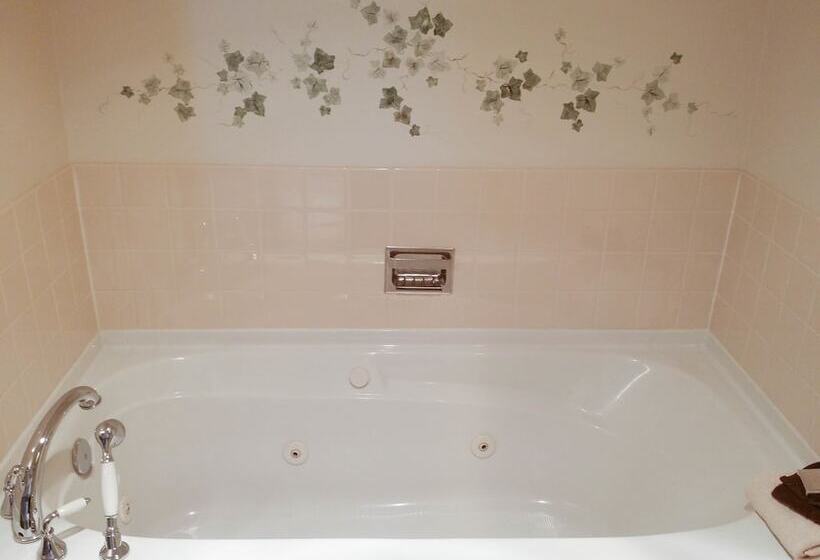 فندق على الطريق Tamarack Motor Inn