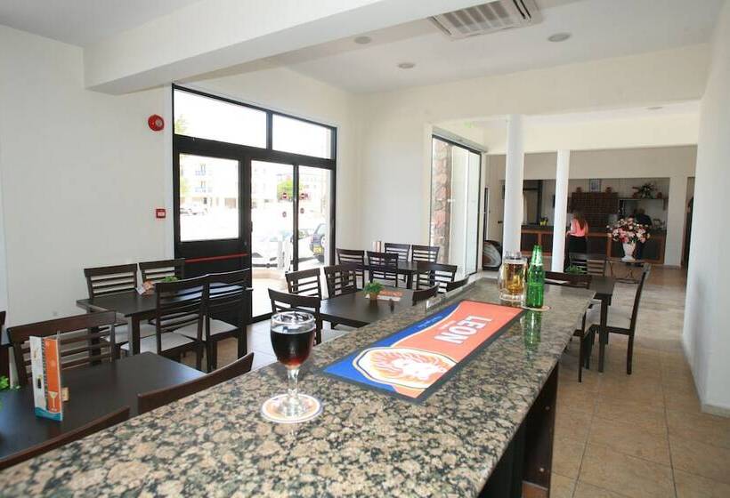 New York Plaza Apartments