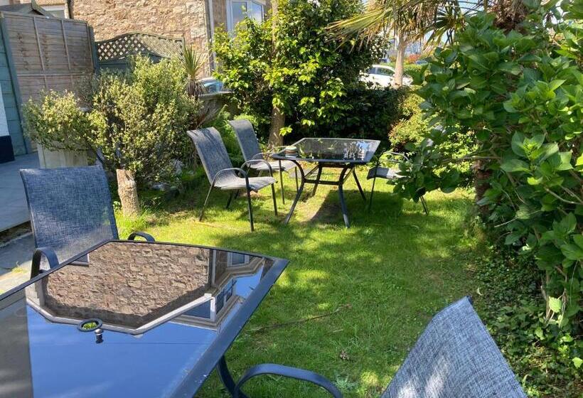 펜션 Beechwood House