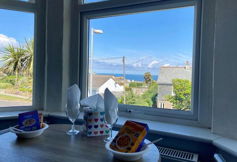 펜션 Beechwood House