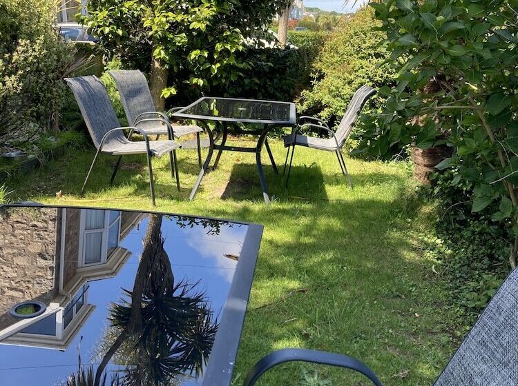 펜션 Beechwood House