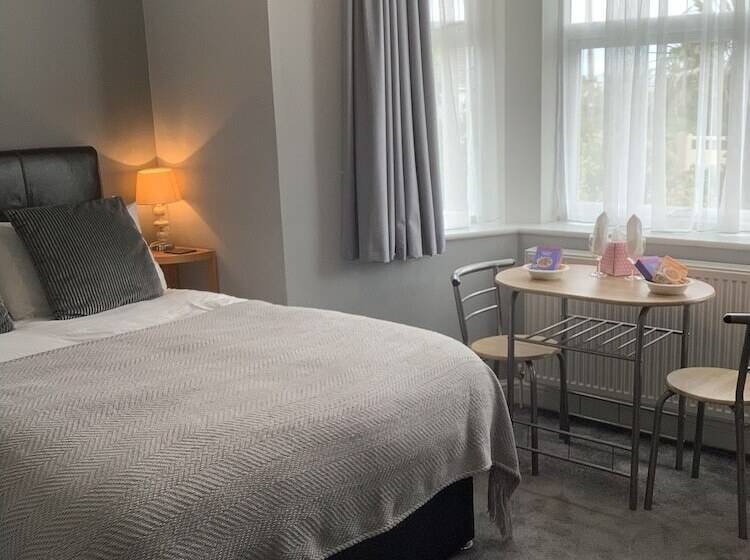 펜션 Beechwood House