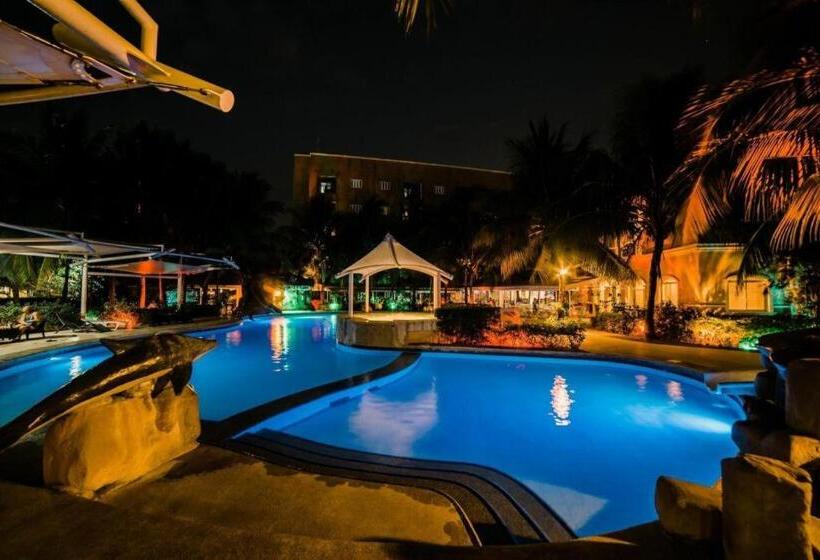 استراحتگاه Moonbay Marina The Villas