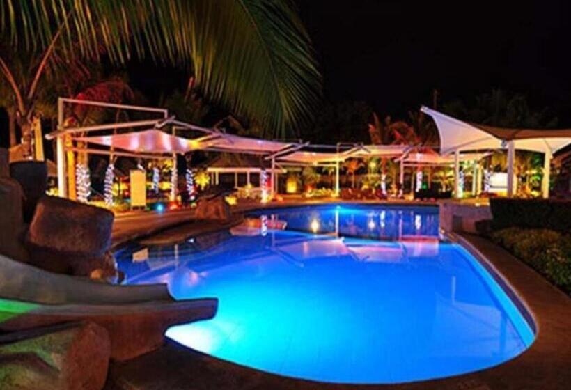 استراحتگاه Moonbay Marina The Villas