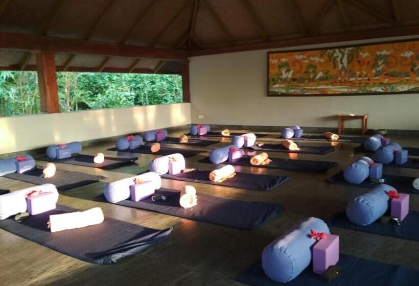 リゾートホテル Neeleshwar Hermitage