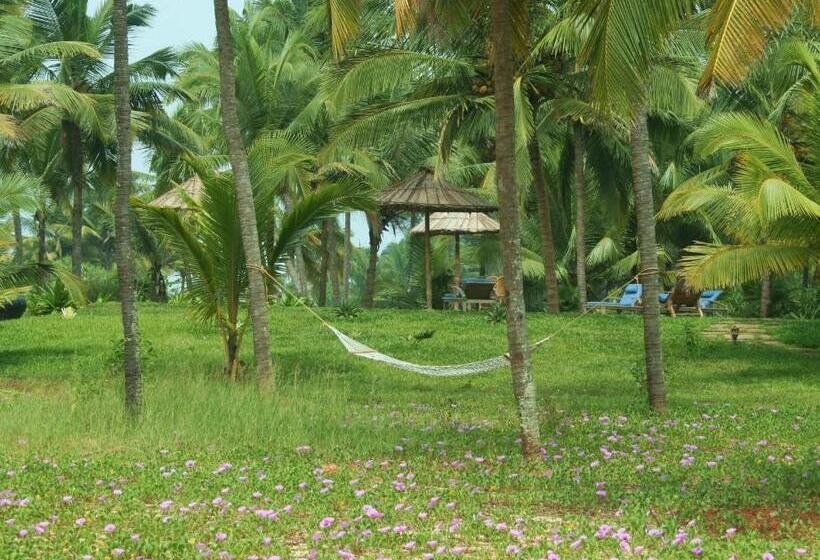 リゾートホテル Neeleshwar Hermitage