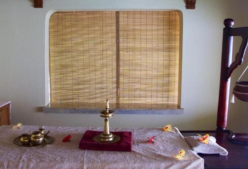 リゾートホテル Neeleshwar Hermitage