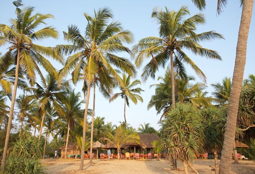 リゾートホテル Neeleshwar Hermitage