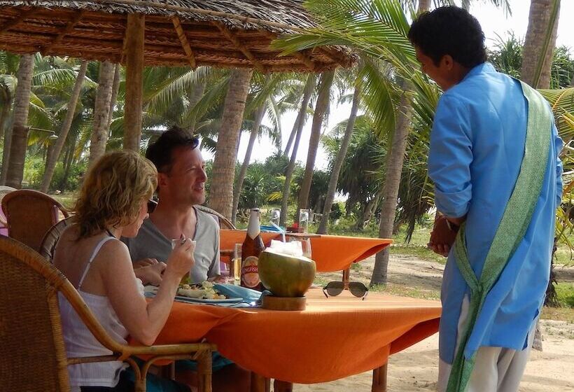 リゾートホテル Neeleshwar Hermitage