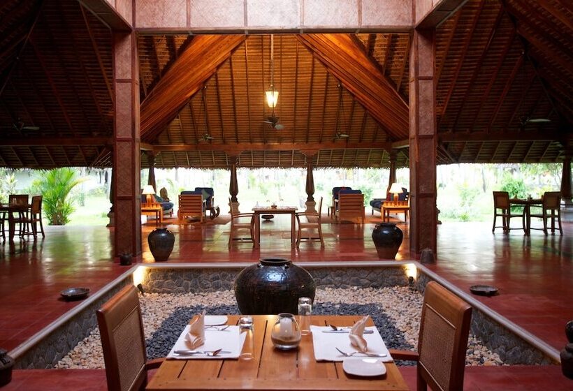 リゾートホテル Neeleshwar Hermitage