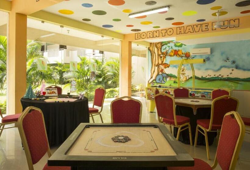 リゾートホテル Sterling Yelagiri