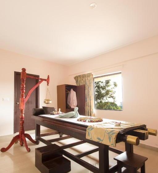 リゾートホテル Sterling Yelagiri