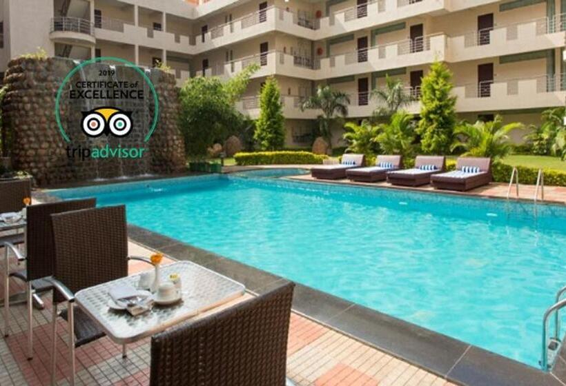 リゾートホテル Sterling Yelagiri