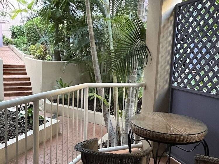 Spring Hill Gardens Apartments