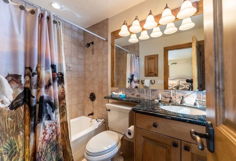 140 Goldenrod Circle By Summit County Mountain Retreats