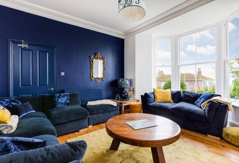 Accommodation Orla Mo