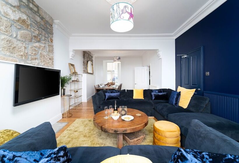 Accommodation Orla Mo