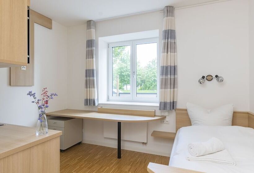 호스텔 Henrys Sleeping Am Augsburger Eiskanal