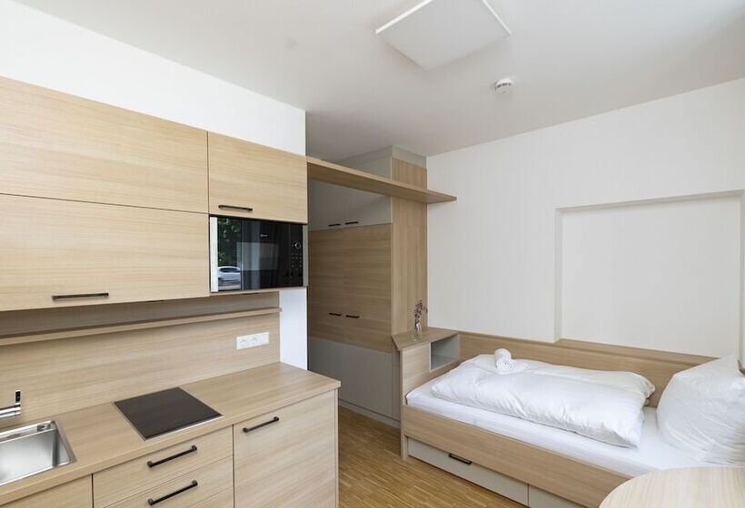 호스텔 Henrys Sleeping Am Augsburger Eiskanal