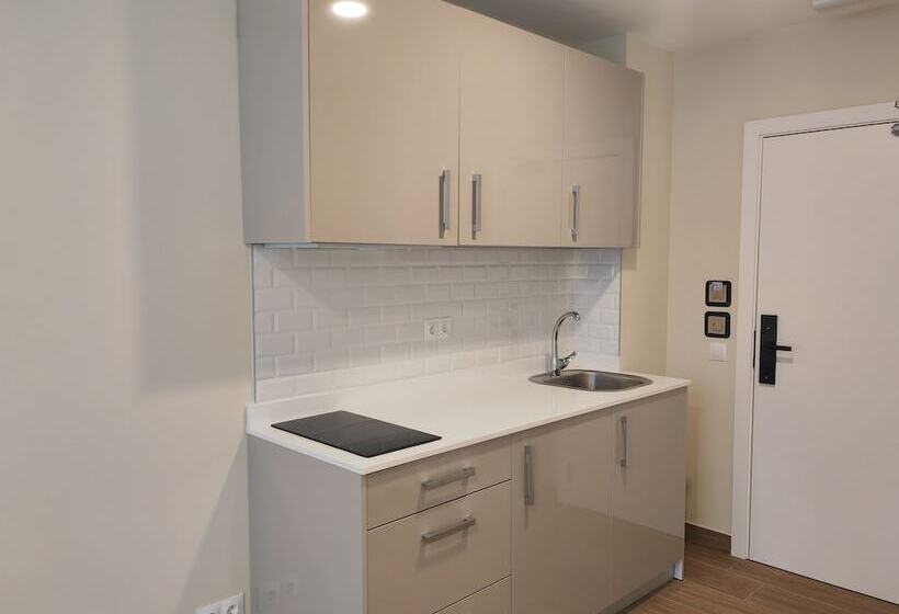 Apartahotel Golden Alcalá