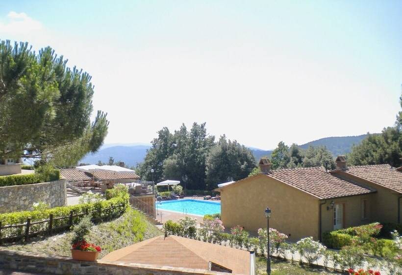 Apartments In Residence With Swimming Pool In Monteverdi Marittimo