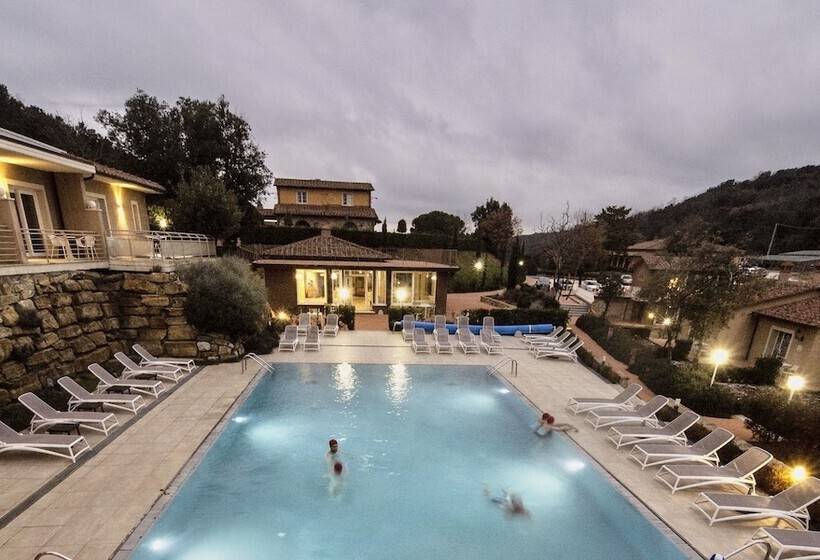 Apartments In Residence With Swimming Pool In Monteverdi Marittimo