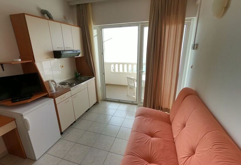 Apartments Villa Dvor