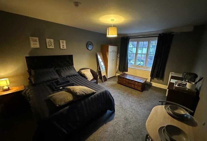 住宿加早餐  Black Bull