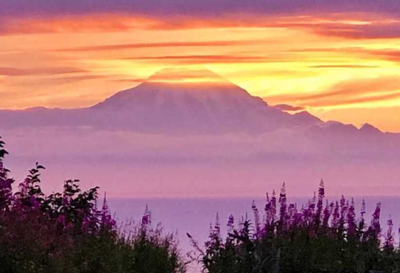 مبيت وإفطار Clam Gulch Lodge